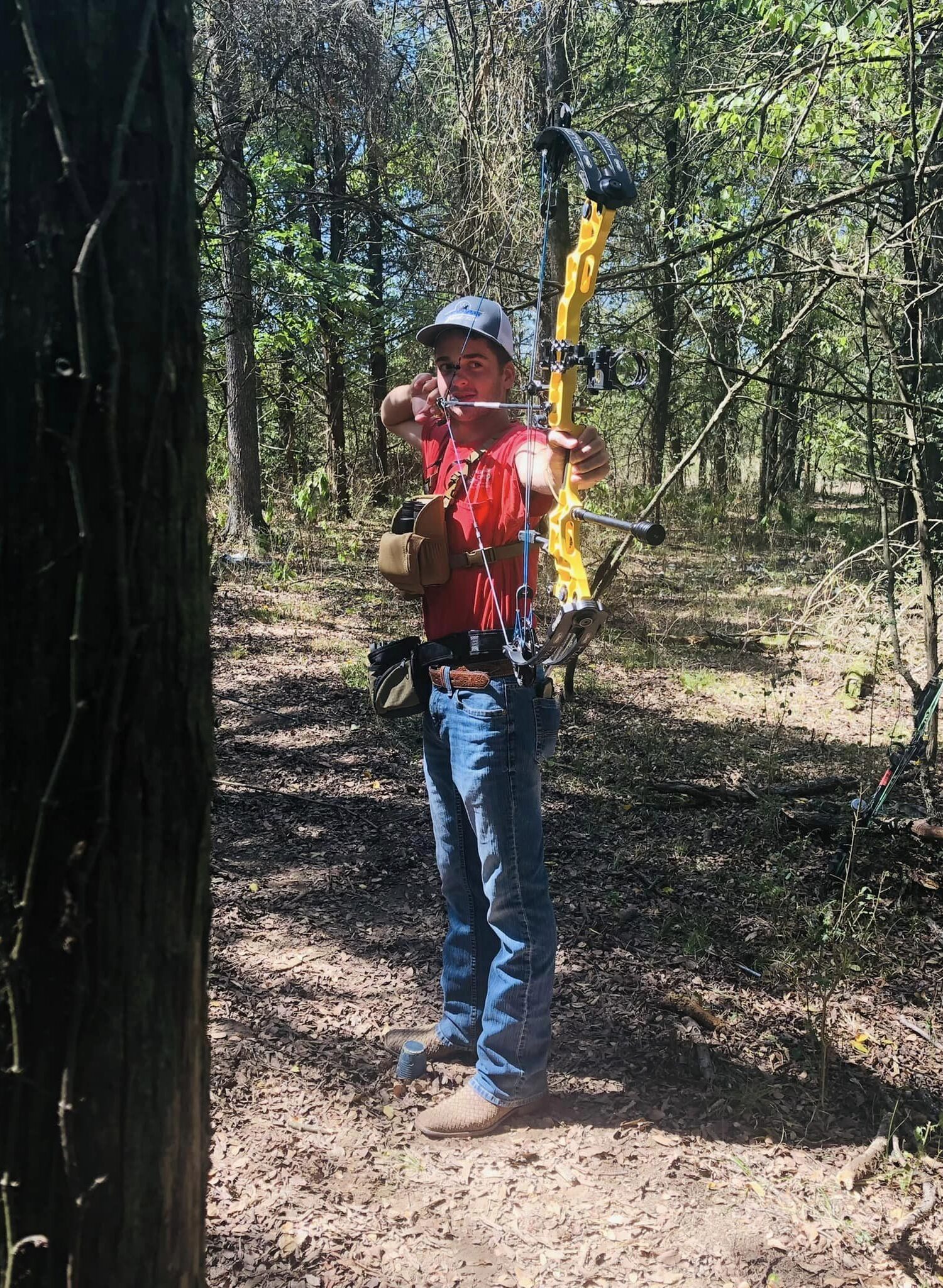 Matthew Hargrove Anchored and Aiming at Target with Hunting Bow Setup.