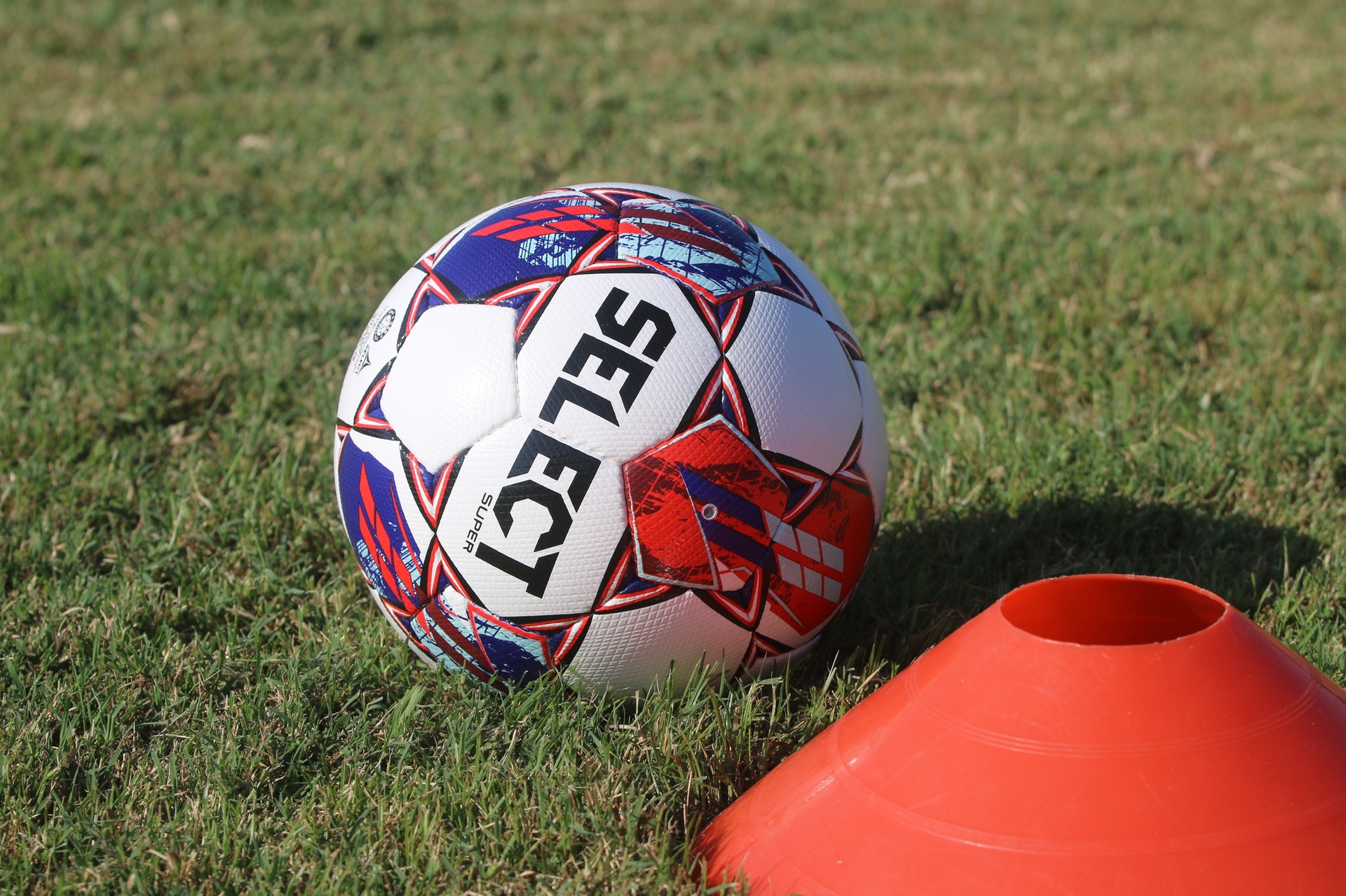 Inaugural Coach Adam Skolnick Resigns to Join Michigan Jaguars